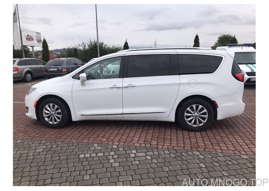 Chrysler Pacifica 2019 Tourin L
